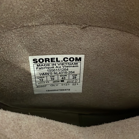 Sorel Cate waterproof taupe suede boots | Size 12 | NWT - Picture 3 of 9